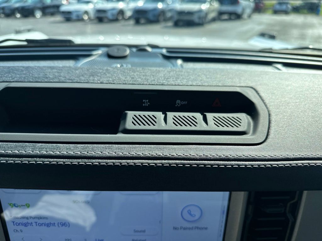 Used 2025 Ford Bronco Outer Banks AWD/4WD image 29