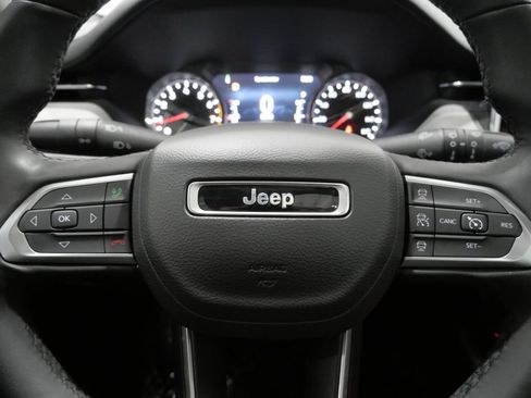 Used 2023 Jeep Compass Limited w/ Sun and Sound Group AWD/4WD image 16