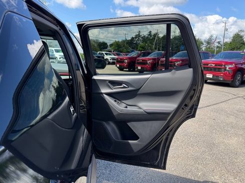 Used 2026 Chevrolet Equinox RS AWD/4WD image 26