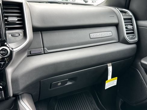 New 2026 RAM 1500 Big Horn AWD/4WD image 4