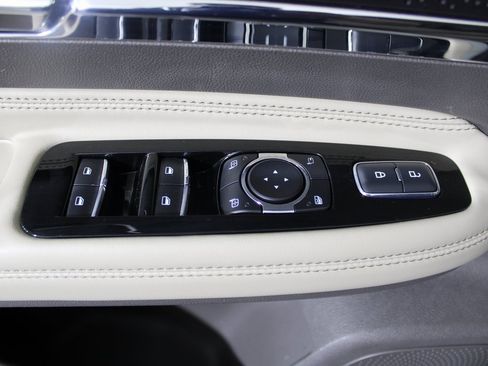 Used 2024 Lincoln Corsair FWD w/ Equipment Group 101A image 21