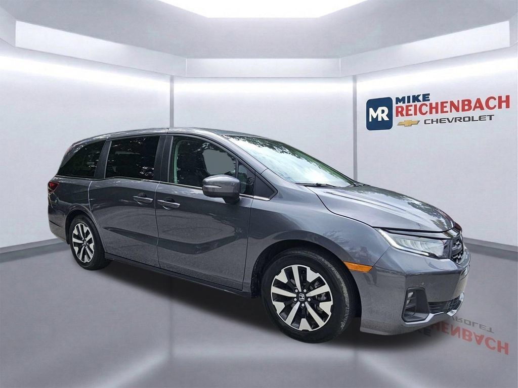 Used 2025 Honda Odyssey EX-L image 2