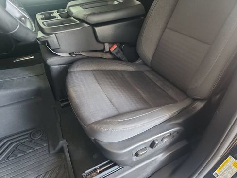 Used 2024 Chevrolet Silverado 1500 LT AWD/4WD image 17