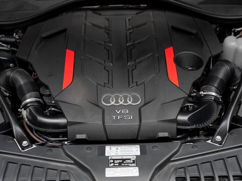 Used 2024 Audi S8 image 76