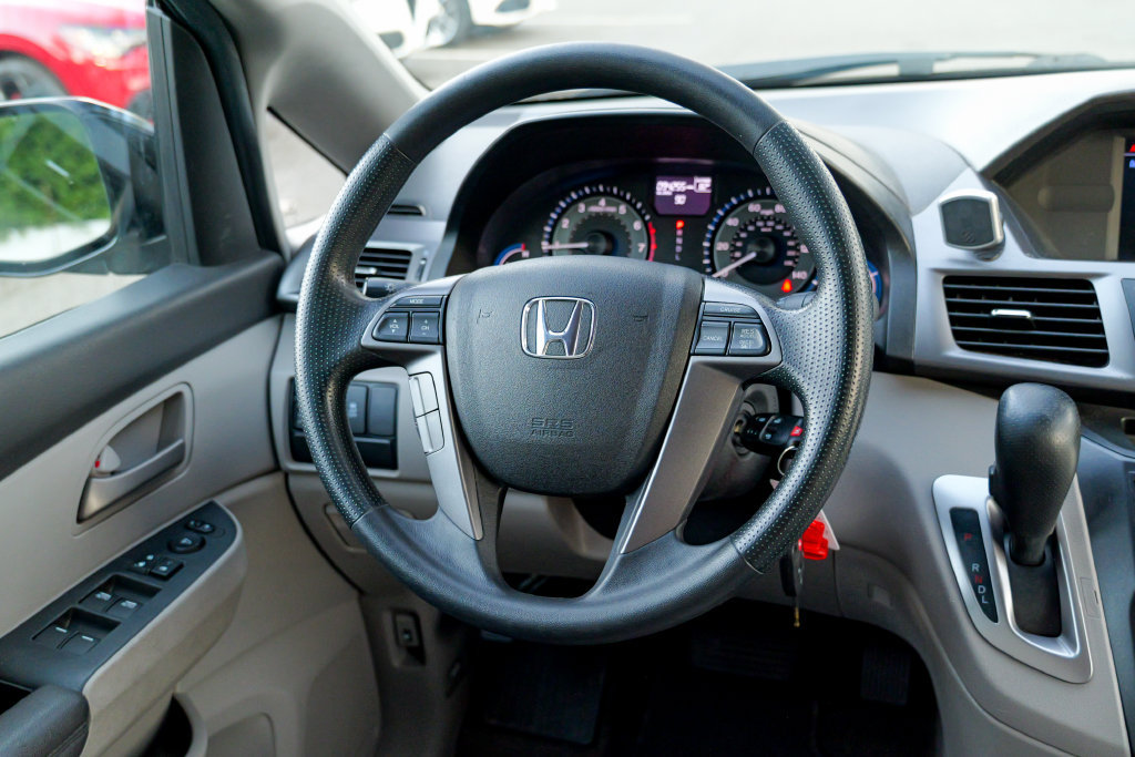 Used 2013 Honda Odyssey EX image 41