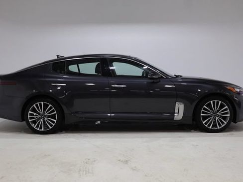 Used 2019 Kia Stinger w/ Sun & Sound Package RWD image 9