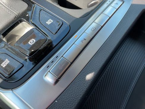 New 2026 Kia Carnival EX image 19