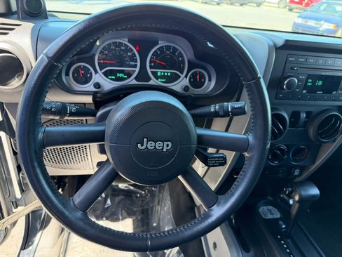 Used 2008 Jeep Wrangler Rubicon w/ PWR Convenience Group AWD/4WD image 19