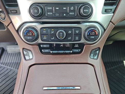 Used 2019 Chevrolet Tahoe Premier AWD/4WD image 30