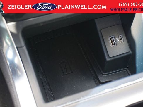 Used 2024 Ford Edge Titanium w/ Titanium Elite Package AWD/4WD image 25