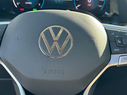 New 2026 Volkswagen Atlas SE FWD image 26