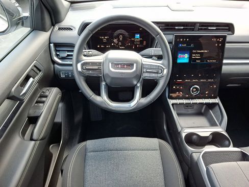 Certified 2026 GMC Terrain Elevation AWD/4WD image 13