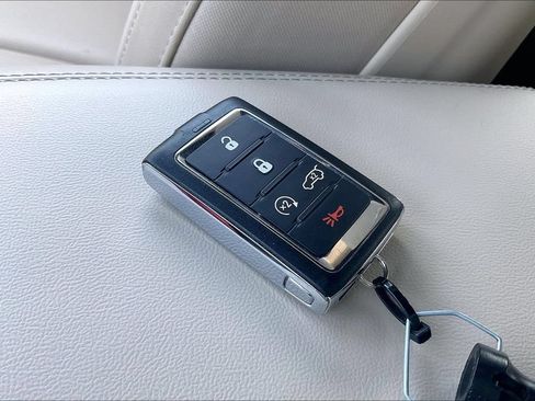 Used 2023 Jeep Grand Cherokee L Limited w/ Luxury Tech Group II RWD image 36