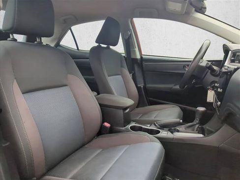 Used 2017 Toyota Corolla LE FWD image 25