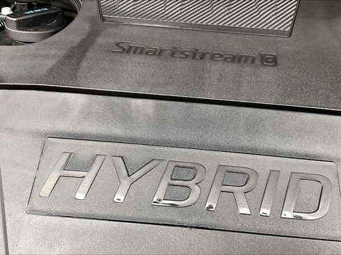 Used 2023 Kia Niro EX image 32