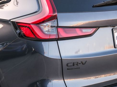 Used 2025 Honda CR-V Sport-L image 7