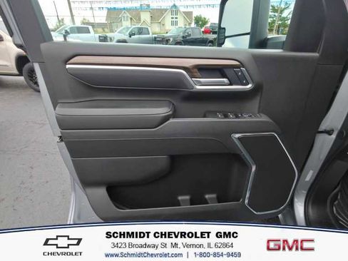Used 2025 Chevrolet Silverado 2500 LT image 11