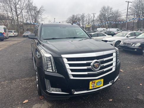 Used 2015 Cadillac Escalade ESV Luxury image 5