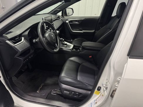 Used 2020 Toyota RAV4 XSE AWD/4WD image 8