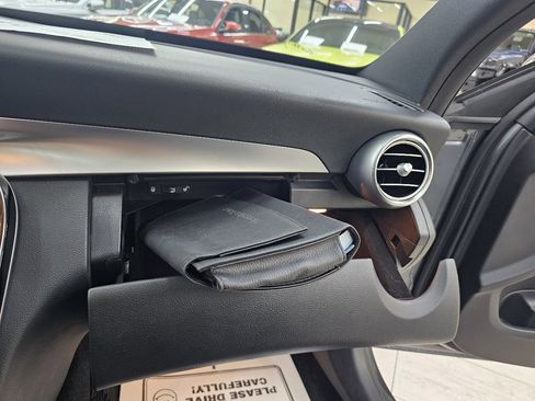 Used 2018 Mercedes-Benz C 300 Sedan w/ Premium Package image 36