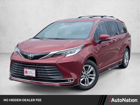 Used 2026 Toyota Sienna Limited AWD/4WD image 1