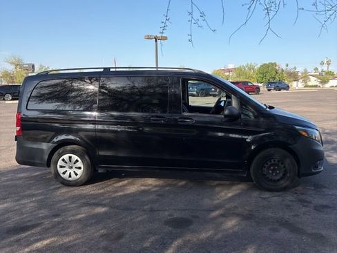 Used 2023 Mercedes-Benz Metris Passenger image 7