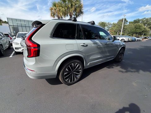 Used 2025 Volvo XC90 B5 Core AWD/4WD image 17