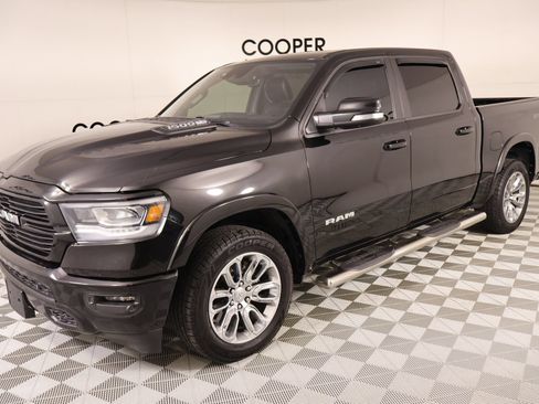 Used 2022 RAM 1500 Laramie w/ Sport Appearance Package AWD/4WD image 11