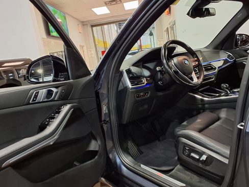 Used 2021 BMW X5 xDrive40i w/ Convenience Package AWD/4WD image 15