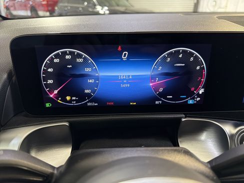 Used 2025 Mercedes-Benz GLB 250 image 16