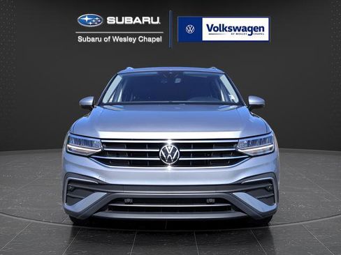 Certified 2023 Volkswagen Tiguan SE FWD image 3