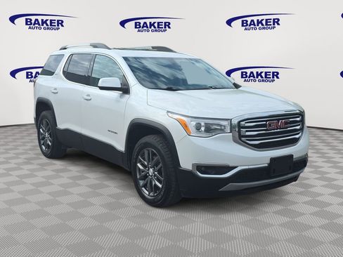 Used 2017 GMC Acadia SLT FWD image 3