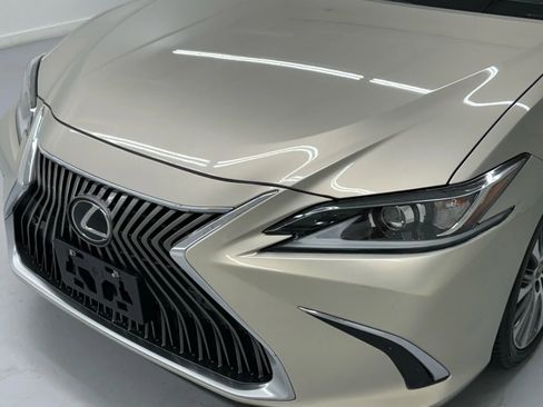 Used 2020 Lexus ES 350 w/ Premium Package image 12