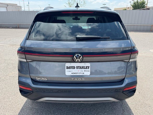 Used 2026 Volkswagen Taos S FWD image 5