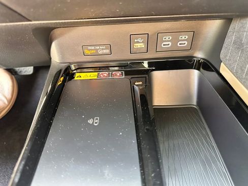 New 2026 Toyota Camry XLE AWD/4WD image 36