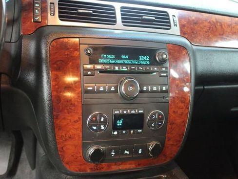Used 2012 Chevrolet Tahoe LT AWD/4WD image 18