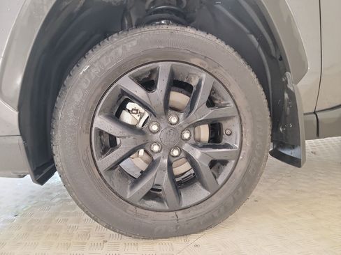 Used 2024 Toyota RAV4 LE FWD image 10