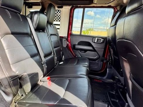 Used 2021 Jeep Wrangler Unlimited Sahara image 14