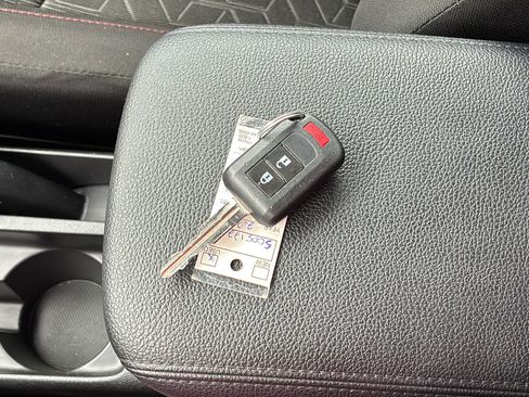 Used 2023 Mitsubishi Outlander Sport LE AWD/4WD image 28