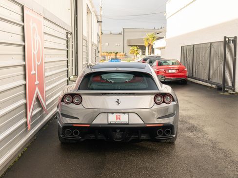 Used 2018 Ferrari GTC4Lusso image 51
