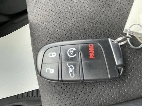 Used 2022 Dodge Durango GT image 38