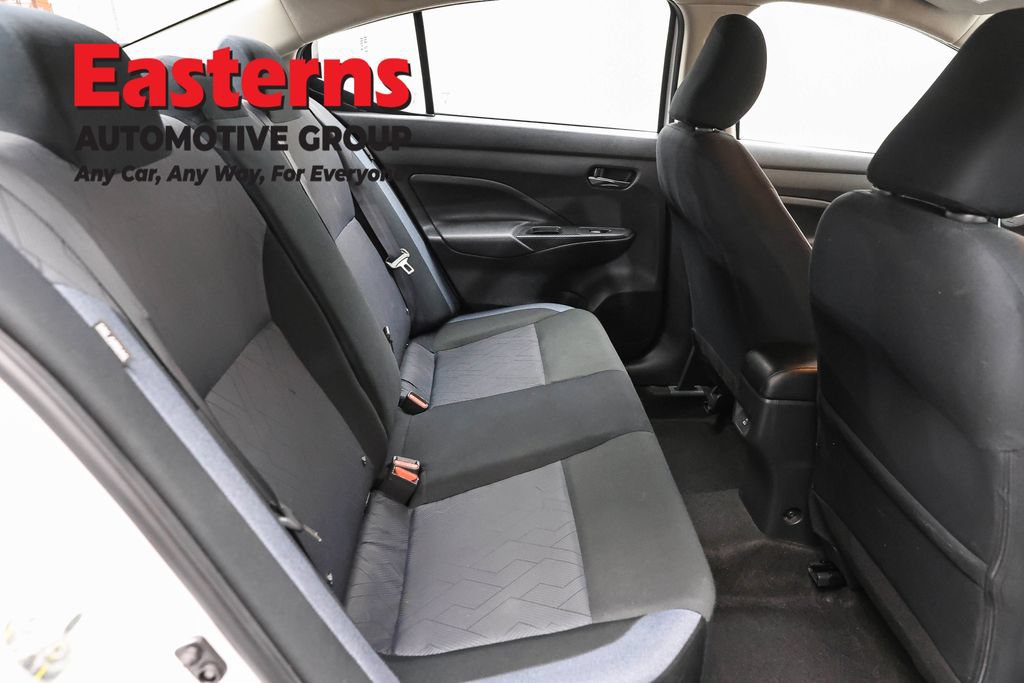 Used 2024 Nissan Versa SV FWD image 24