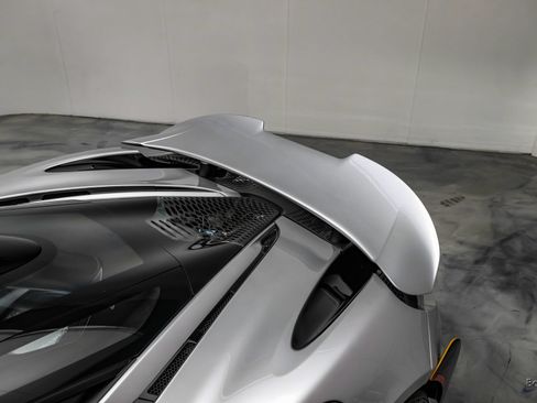 Used 2021 McLaren 765LT RWD image 45