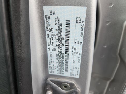 Used 2016 Ford Escape SE image 25