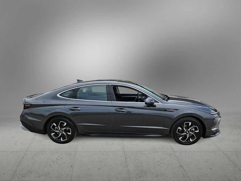 Certified 2025 Hyundai Sonata SEL FWD image 9