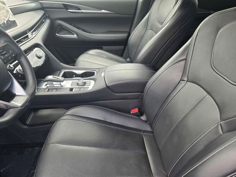 Used 2023 INFINITI QX60 Luxe w/ Performance Audio Package image 12