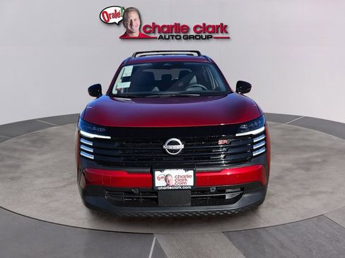 New 2026 Nissan Kicks SR w/ Cold Weather Package FWD image 9