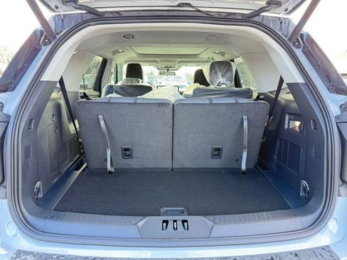 New 2026 Ford Explorer Active w/ Active Comfort Package image 4