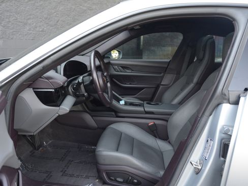 Certified 2022 Porsche Taycan 4S image 16