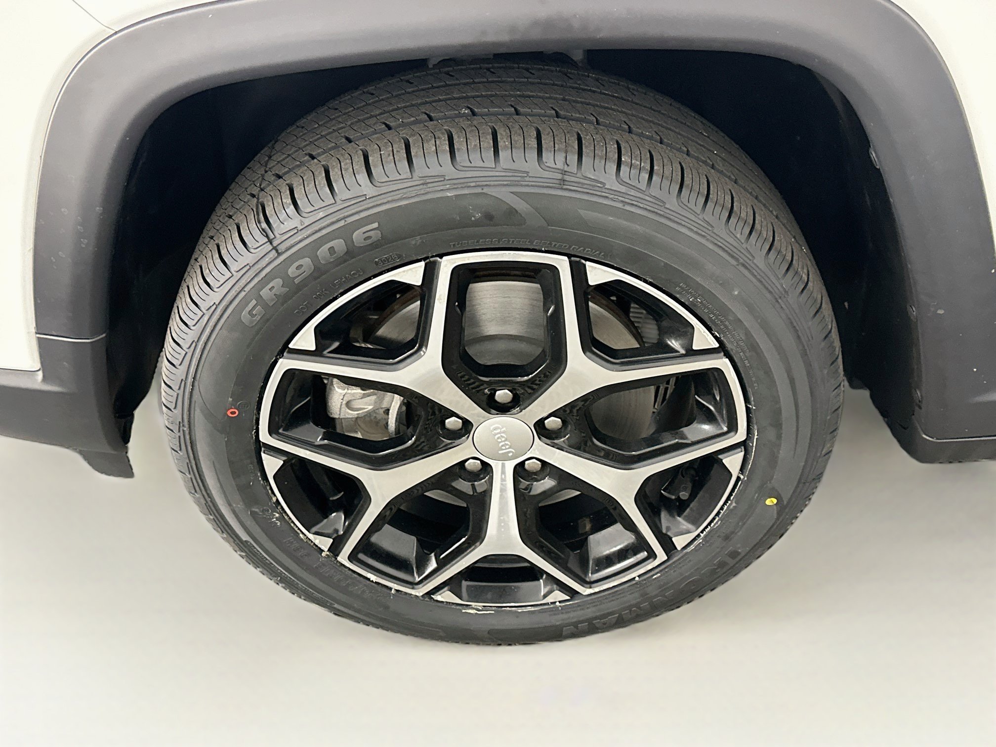 Used 2024 Jeep Compass Limited AWD/4WD image 11